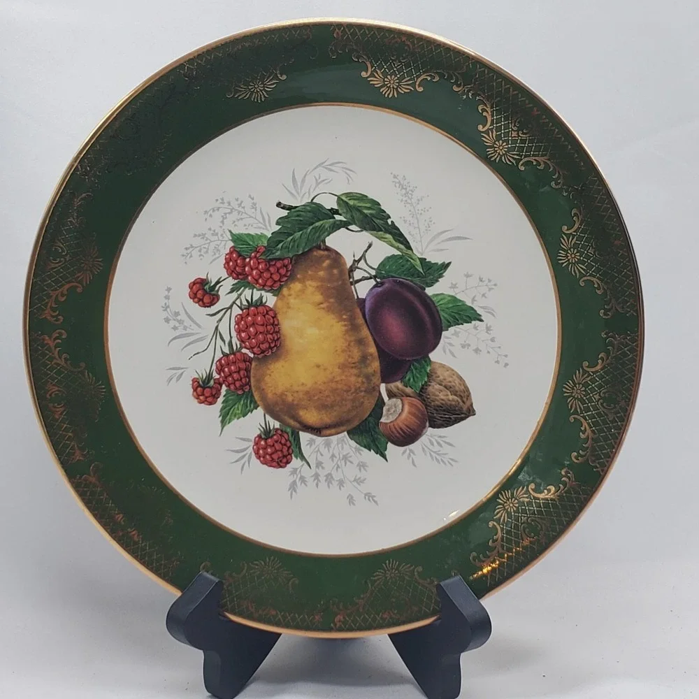 Set of 4 Royal Falcon Gift Ware Weatherby Stunning Plates Stoke-on-Trent England